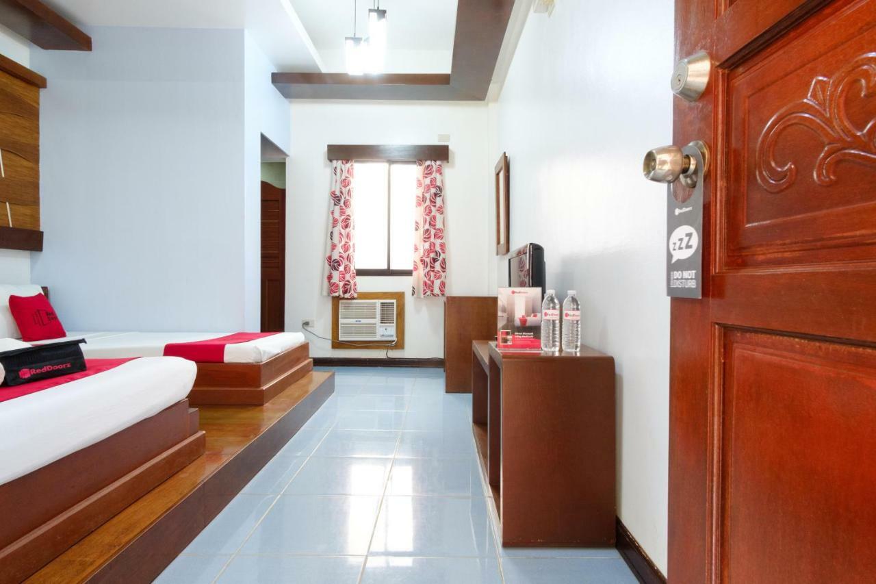 Reddoorz Premium @ Abueg Road Extension Puerto Princesa Екстериор снимка