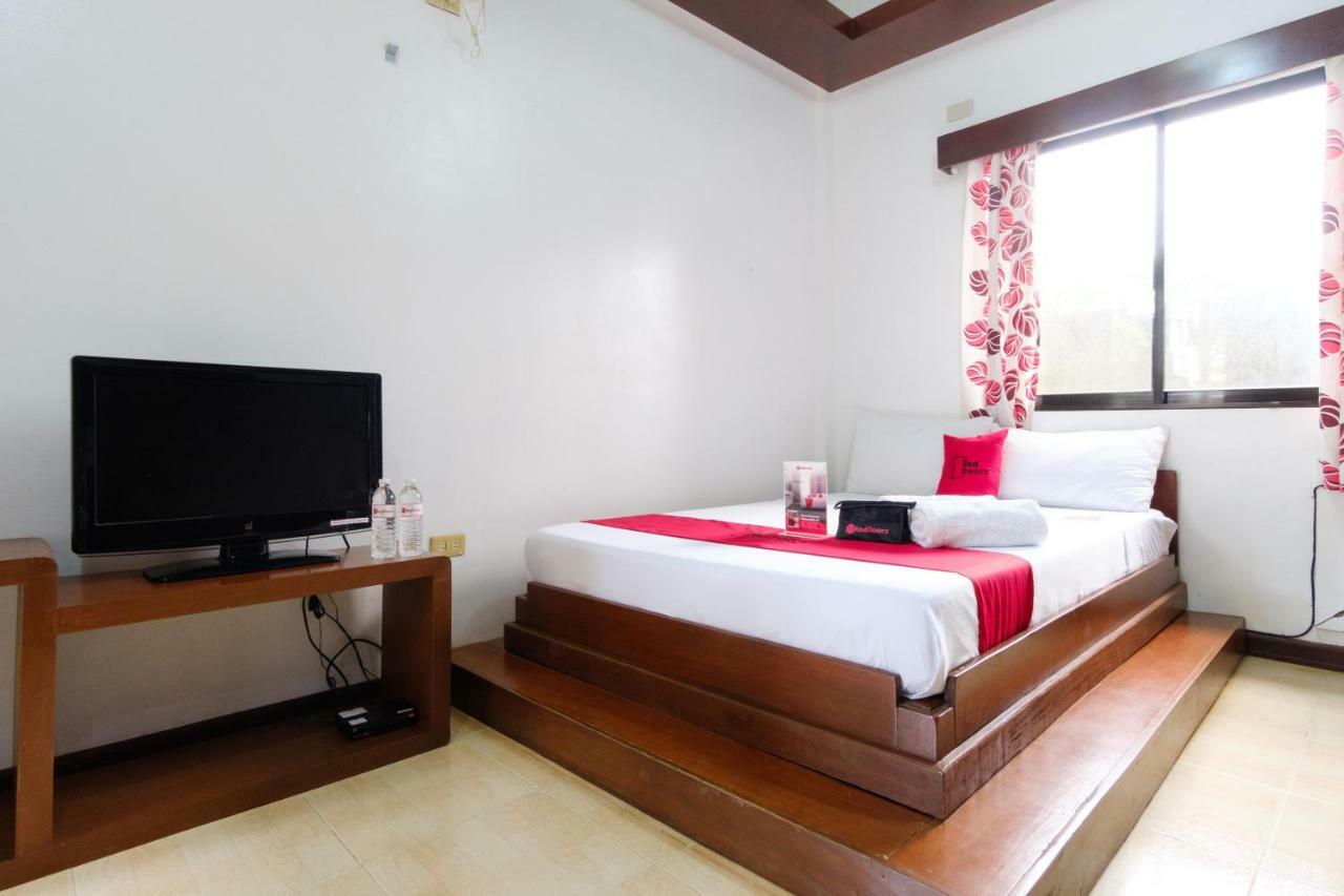 Reddoorz Premium @ Abueg Road Extension Puerto Princesa Екстериор снимка