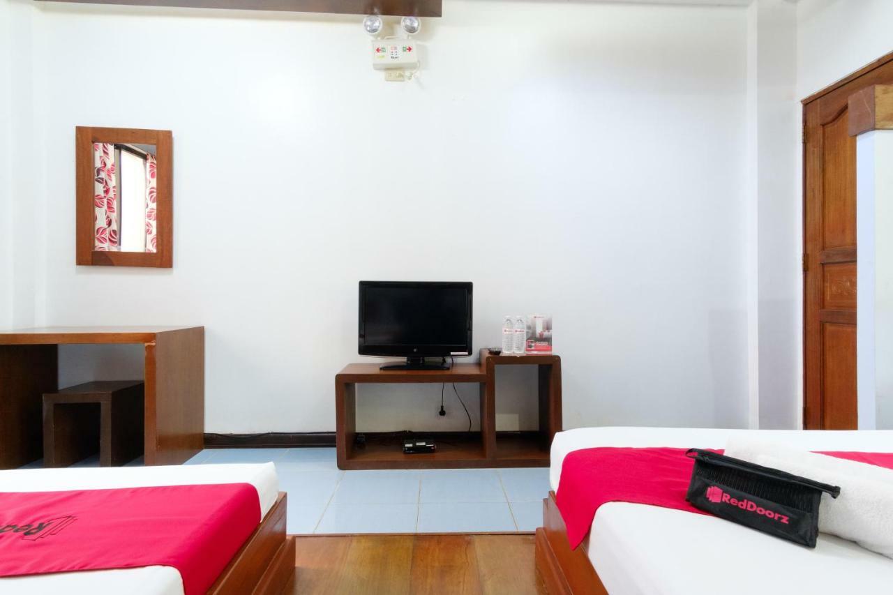 Reddoorz Premium @ Abueg Road Extension Puerto Princesa Екстериор снимка