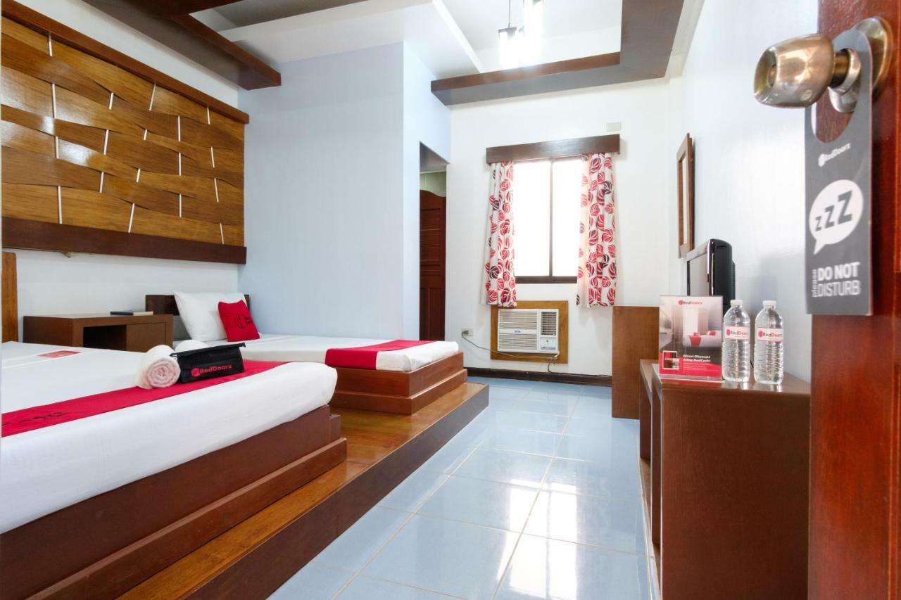 Reddoorz Premium @ Abueg Road Extension Puerto Princesa Екстериор снимка