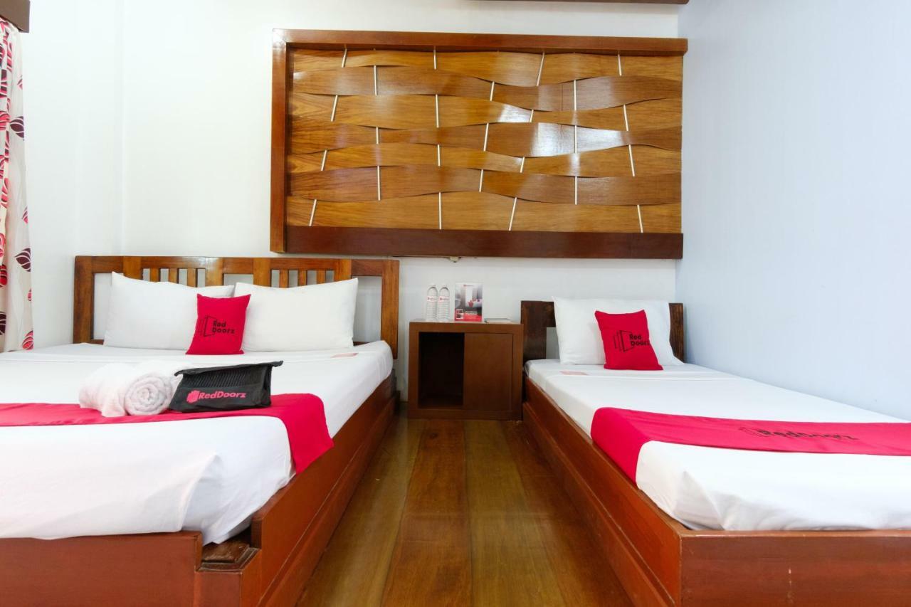 Reddoorz Premium @ Abueg Road Extension Puerto Princesa Екстериор снимка