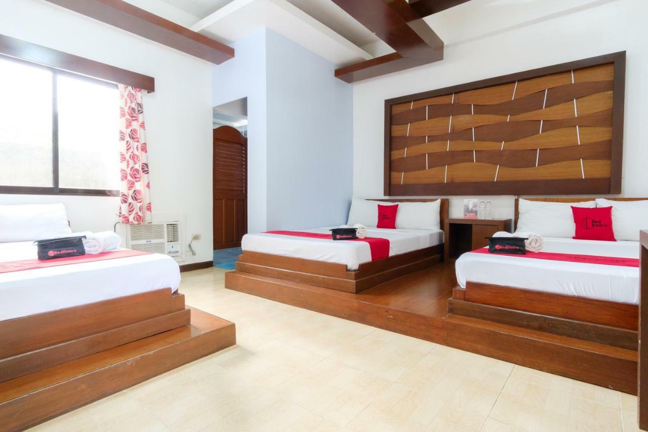 Reddoorz Premium @ Abueg Road Extension Puerto Princesa Екстериор снимка