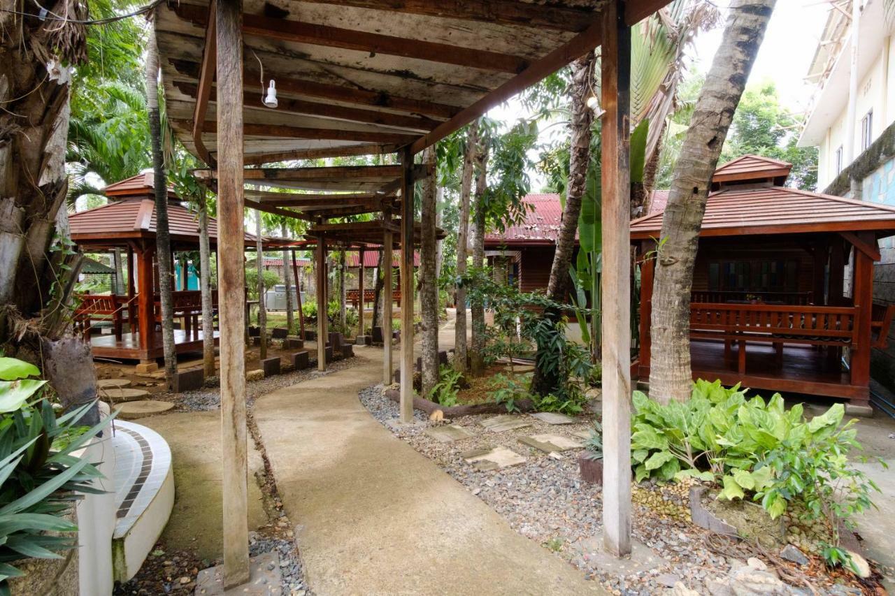 Reddoorz Premium @ Abueg Road Extension Puerto Princesa Екстериор снимка