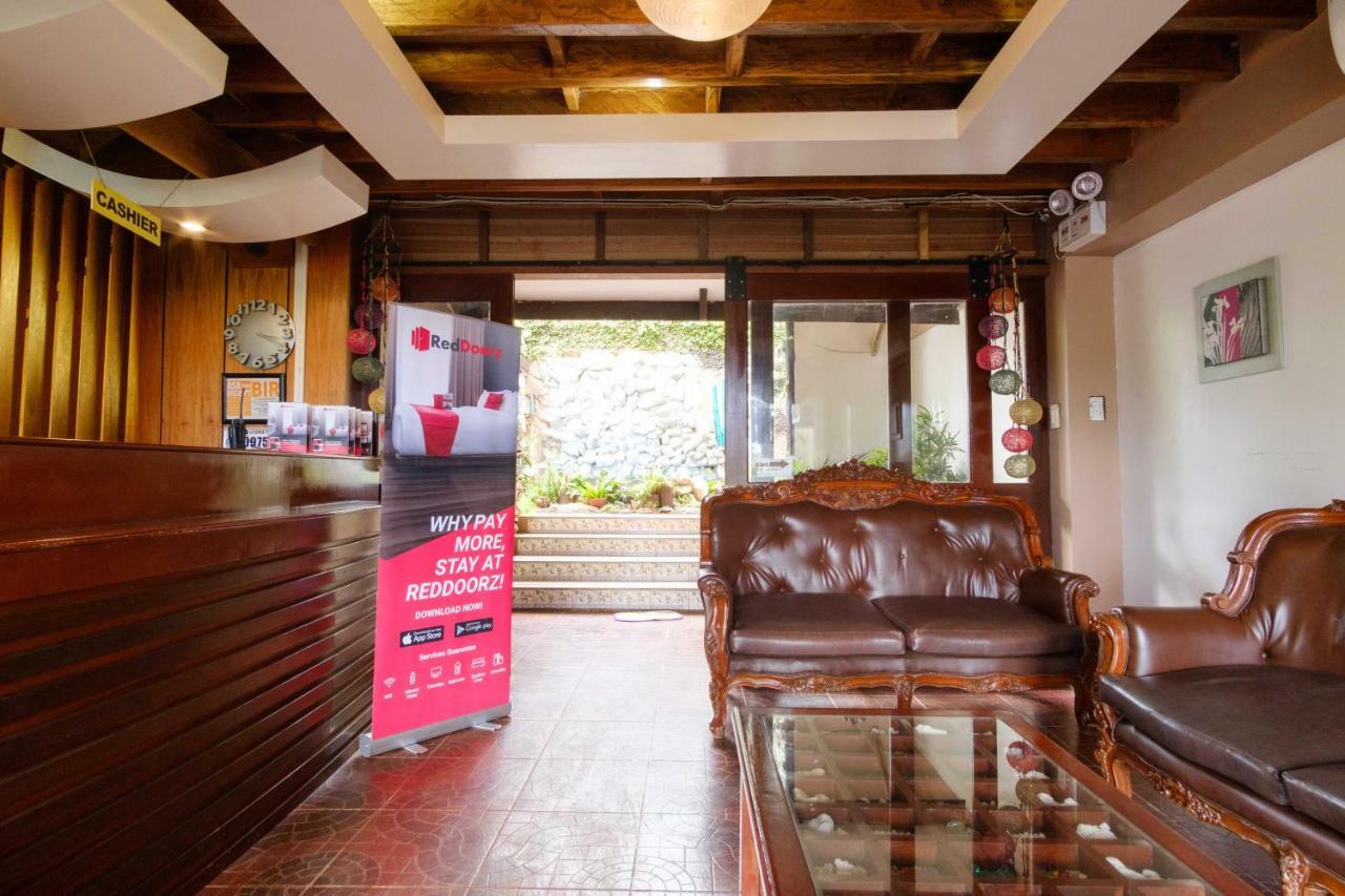 Reddoorz Premium @ Abueg Road Extension Puerto Princesa Екстериор снимка
